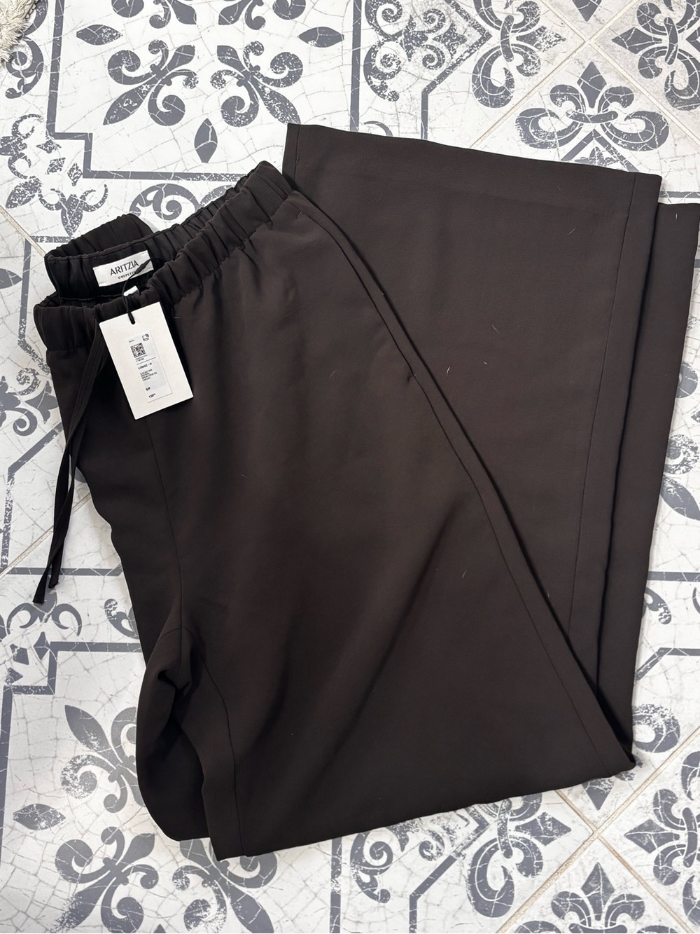 Aritzia Men’s Dark Brown Elastic-Waist Joggers